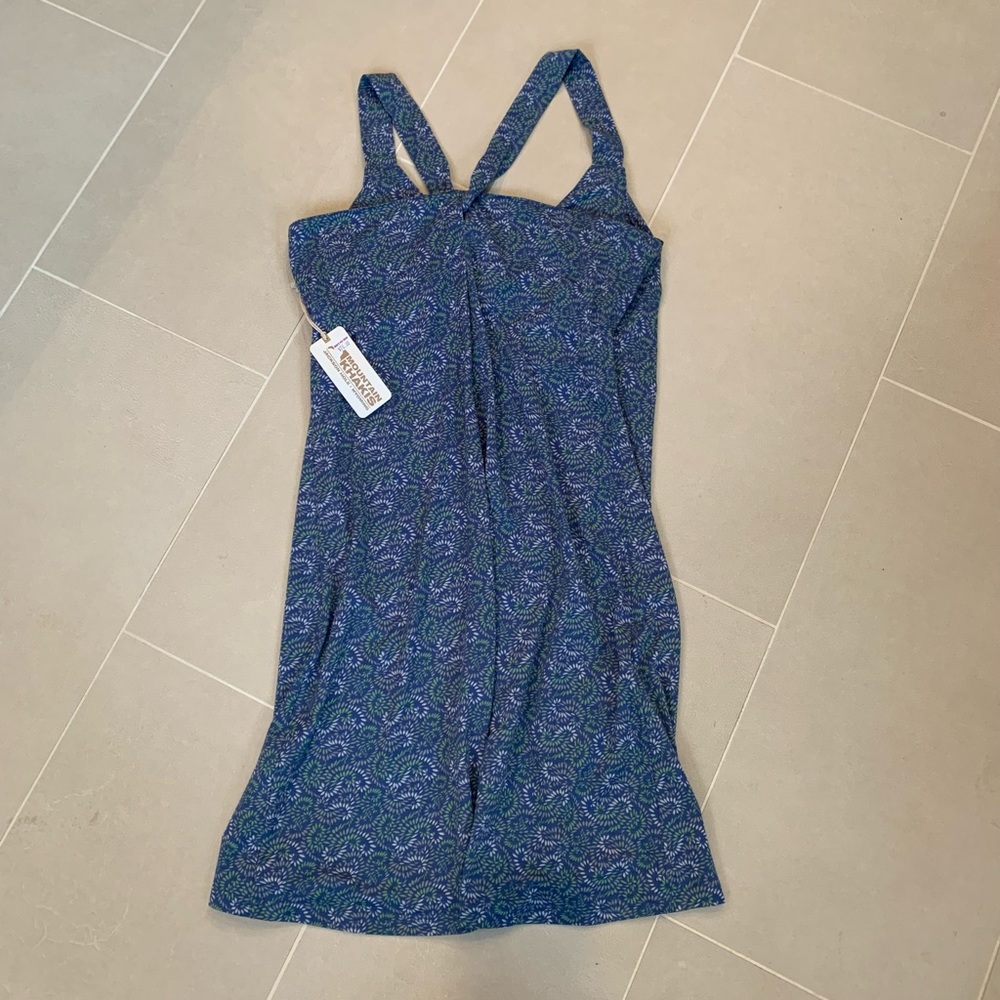 Dress - Picture 2 of 3